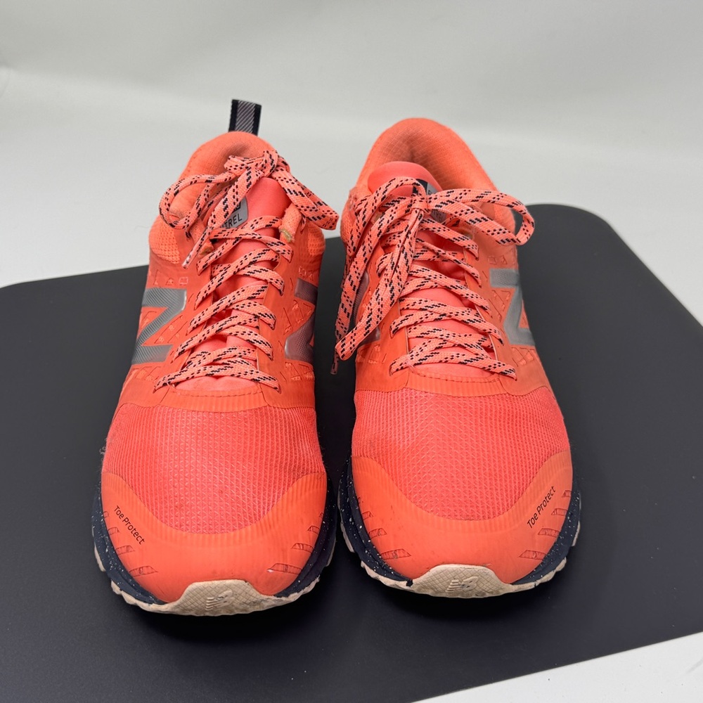 New Balance Sneakers Women's Sz 8 FuelCore Nitrel Trail Running Orange Black EUC - Picture 5 of 11